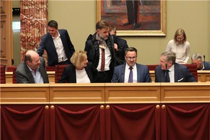 Augen auf und durch: Premierminister Bettel bereitet sich darauf vor, nicht nur die Regierungsbank für die Idee zu begeistern, die kommenden Indextranchen zu verschieben – bis nach 2023
