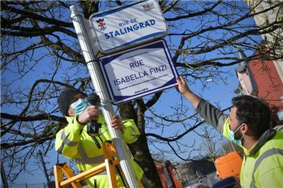 Aus der Stalingrad-Straße wird bis zum 31. März die rue Isabella Finzi 
