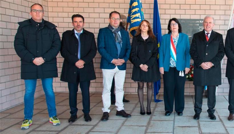 Außen links: Steve Curfs (Monnerich)