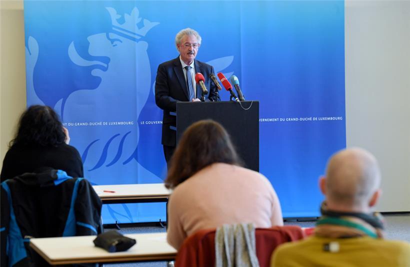 Außenminister Asselborn bei der Präsentation des Berichtes
