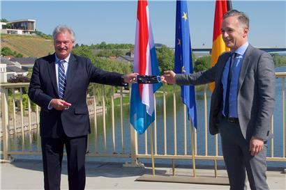 Außenminister Jean Asselborn und sein deutscher Amtskollege Heiko Maas übten sich am Samstag in Schengen in Symbolpolitik
