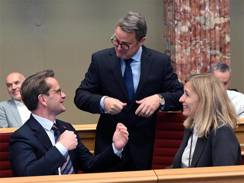 Außenminister Xavier Bettel (Mitte) und die beiden CSV-Politiker Laurent Zeimet (l.) und Diane Adehm