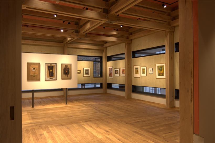 Ausstellung mit Werken von Emile Kirscht im Espace Kirscht, der neu gebauten „Annexe“ des Kulturzentrums „Schungfabrik“
