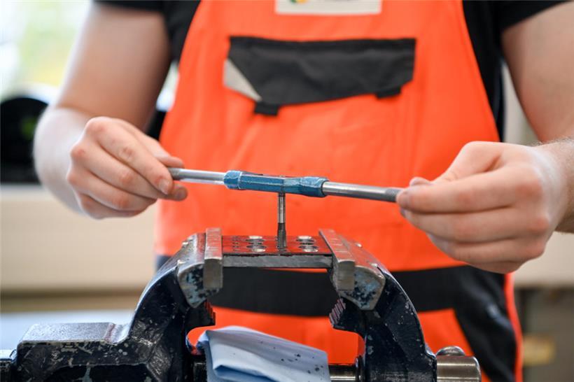 Auszubildenden steht in Luxemburg nach erfolgreichem Abschluss eines Schuljahres eine Prämie zu
