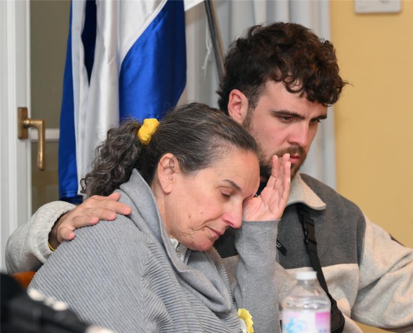 Ayellet Hakim und ihr Begleiter
