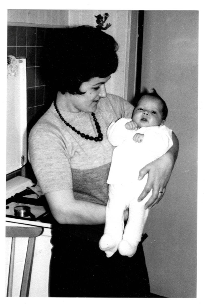 Baby Désirée mit ihrer Mutter Rosetta