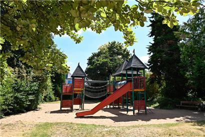 Bald soll der Spielplatz im Viertel „Wolkeschdall“ richtig modern werden 
