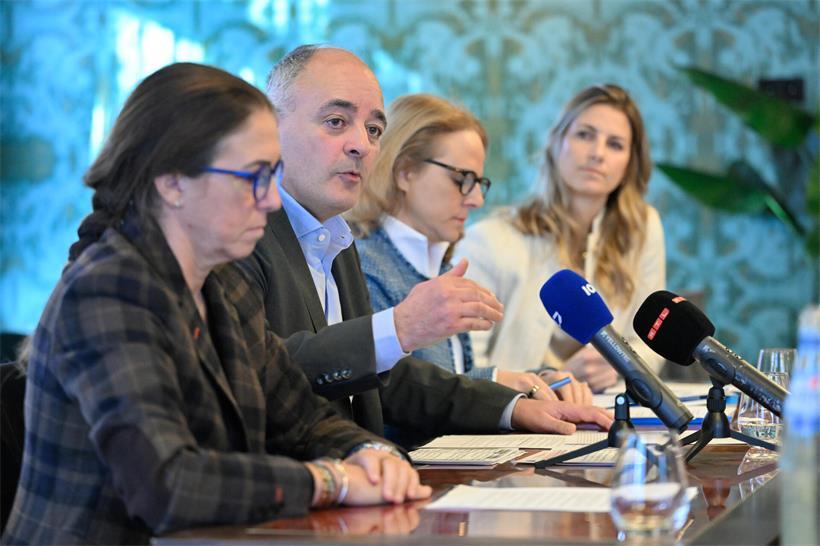 Barbara Agostino, Patrick Goldschmidt, Corinne Cahen und Mandy Minella am Montag im Obergeschoss des Restaurants „Häerz“ (v.l.)