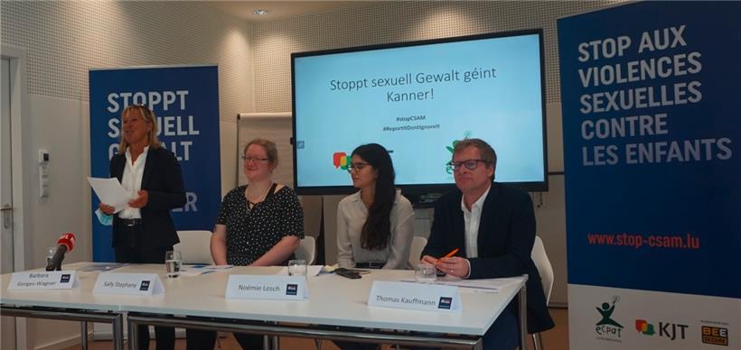 Barbara Gorges-Wagner (KJT), Sally Stephany, (KJT/BeeSecure), Noémie Losch (Ecpat) und Thomas Kauffmann (Ecpat) stellen eine neue Kampagne gegen sexuelle Gewalt an Kindern vor
