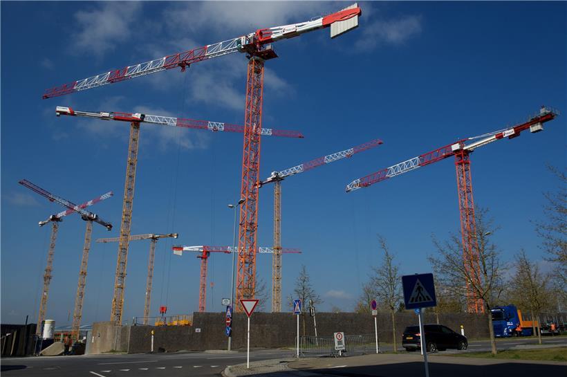 Baustelle auf dem Kirchberg im April 2021: „Ein Betrieb hat mir gesagt, dass die Lieferzeiten teilweise von vier auf 16 Wochen gestiegen sind.“
