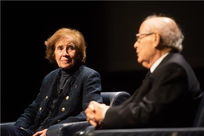 Beate und Serge Klarsfeld in der Abtei Neumünster
