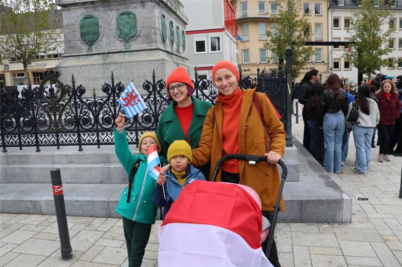 Begeisterte Fans: Ekaterina und Nadezhda mit Kindern
