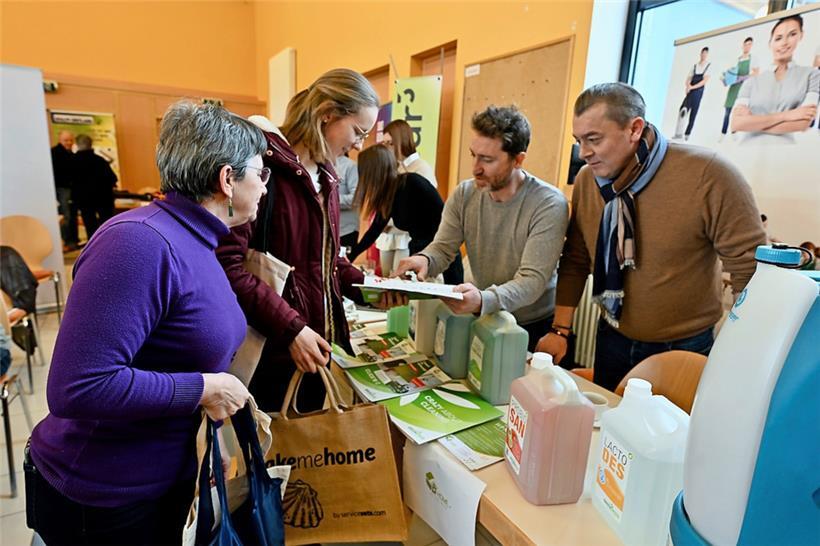 Begleitet wurde die Tagung von einer „Mini-Foire“ mit Ausstellern rund ums Campingleben
