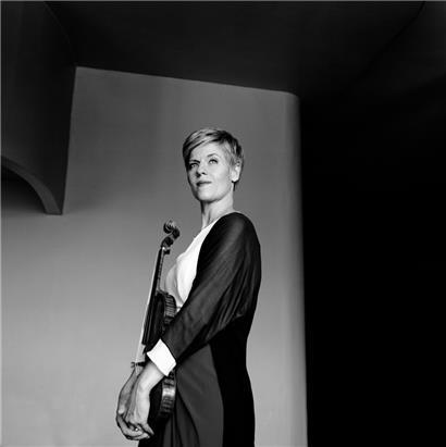 Bei Bernard Haiting durfte Isabelle Faust nicht mit den Musikern reden – bei Gustavo Gimeno hingegen schon
