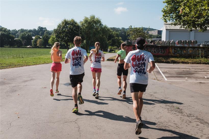 Bei den „Sauerbeen“ können Hobbyläufer gemeinsam mit Olympiastarterin Vera Hoffmann trainieren
