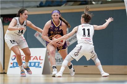 Bei den Steinseler Damen (Francesca Wurtz, in Lila) hat sich die Covid-19-Situation noch nicht entspannt: Für das Halbfinale am Freitag hätten nur fünf Spielerinnen zur Verfügung gestanden
