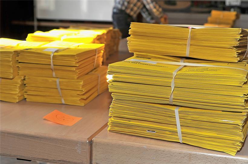 Bei den letzten Kommunalwahlen 2017 haben 17.206 Personen ihre Stimme auf postalischem Weg abgegeben 
