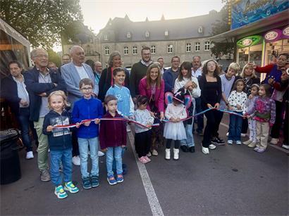 Bei der Eröffnung der Kirmes