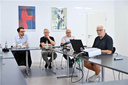 Bei der FLTT – im Bild v.l.n.r. Charles Muller (Vizepräsident), André Hartmann (Präsident), Camille Gonderinger (Vizepräsident) und Heinz Thews (Sportdirektor) – wollte man die Kritik von Sarah De Nutte nicht so einfach auf sich sitzen lassen
