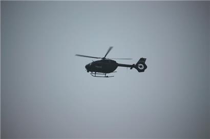 Bei der Fahndung in Peppingen war auch ein Hubschrauber im Einsatz
