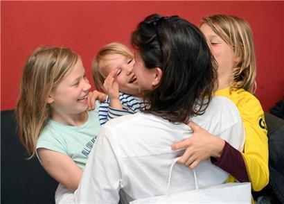 „Bei der Petition geht es um unsere Kinder, nicht um uns Eltern“, sagt Petentin Dara Miranda
