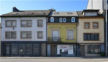 Bei diesen Häusern an der „Eecher Plaz“ könnte sich in nächster Zeit etwas verändern
