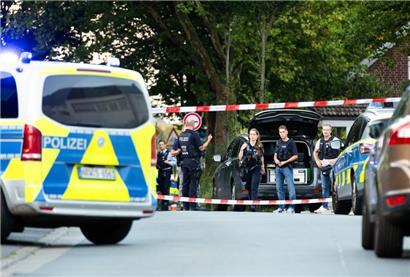 Bei einem Polizeieinsatz in Recklinghausen wurde ein mit einem Messer bewaffneter Mann tödlich verletzt
