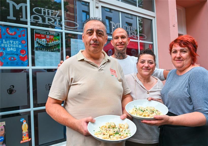 Beim „Café du Centre Pastore Mario“ gab es leckere „Kniddelen“