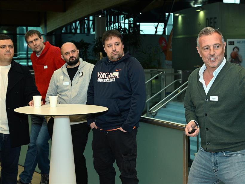 Manuel Cardoni hält Vortrag beim Coaches, Conversations & Coffee Event für FLBB- und FLF-Trainer am Sonntag