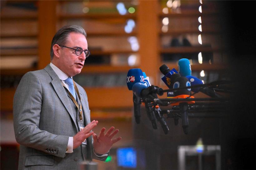 Beim EU-Gipfeltreffen vor zwei Wochen hatte der belgische Premierminister Bart De Wever ein Veto gegen die Nutzung von in Europa festgesetzten russischen Staatsguthaben eingelegt
