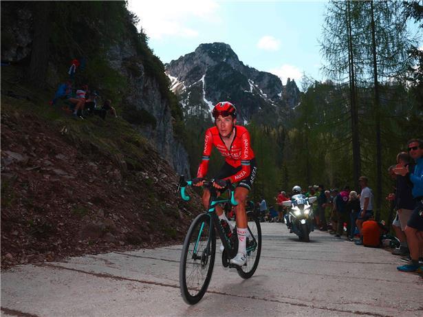 Radfahrer im Arkea B&B-Hotels Trikot beim Giro d'Italia 2024, Platz 25 in der Gesamtwertung