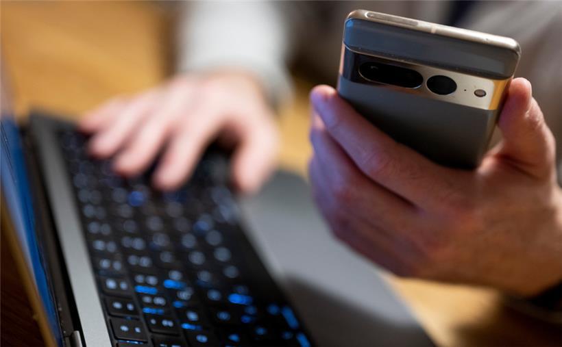 Beim Online-Banking sollten Nutzer derzeit aufpassen
