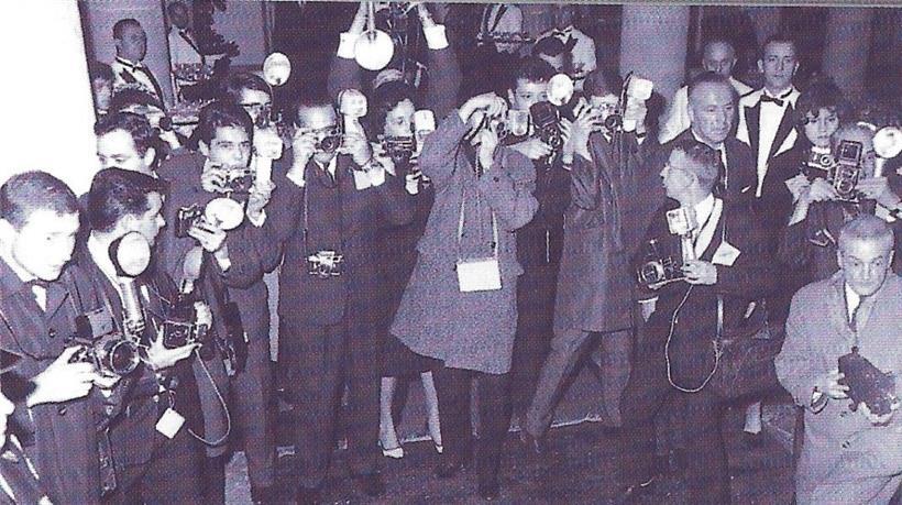 Beim Thronwechsel im Jahre 1964 war das Gedränge der Journalisten ebenso intensiv wie in den heutigen Zeiten
