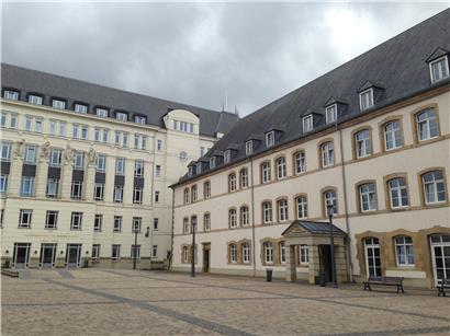 Beim Verfahren gegen den Ex-Polizisten, der zwei Menschen mit Zyankali vergiftet haben soll, hängt viel vom psychiatrischen Gutachten ab.
