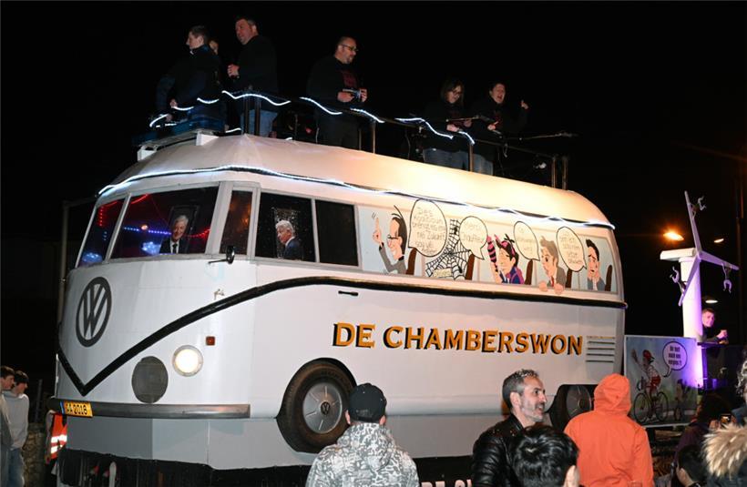 Beim neuen Umzug in Koerich wurde es politisch