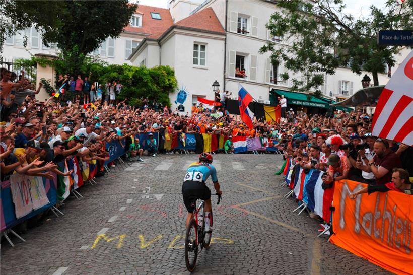 Beim olympischen Straßenrennen herrschte in Montmartre bereits Ausnahmezustand
