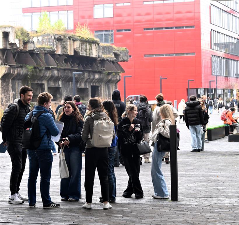 Belval verwandelte sich am Donnerstag in einen Treffpunkt für Studierende und Schüler
