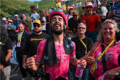 Ben Healy schnappte sich am Montag die Führung in der Gesamtwertung
