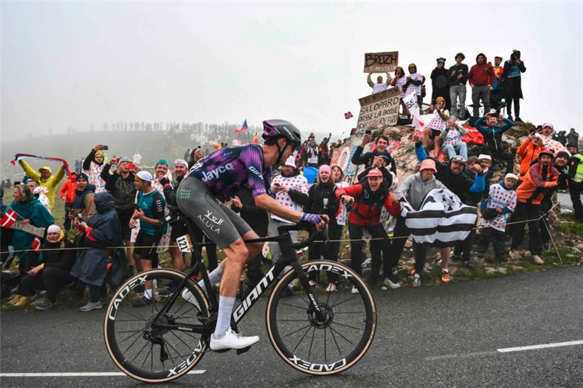 Ben O’Connor triumphierte am Donnerstag am Col de la Loze
