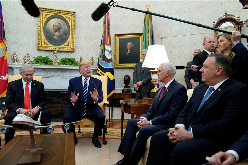 Benjamin Netanjahu (links), Ministerpräsident von Israel, und Donald Trump am Montag in Washington
