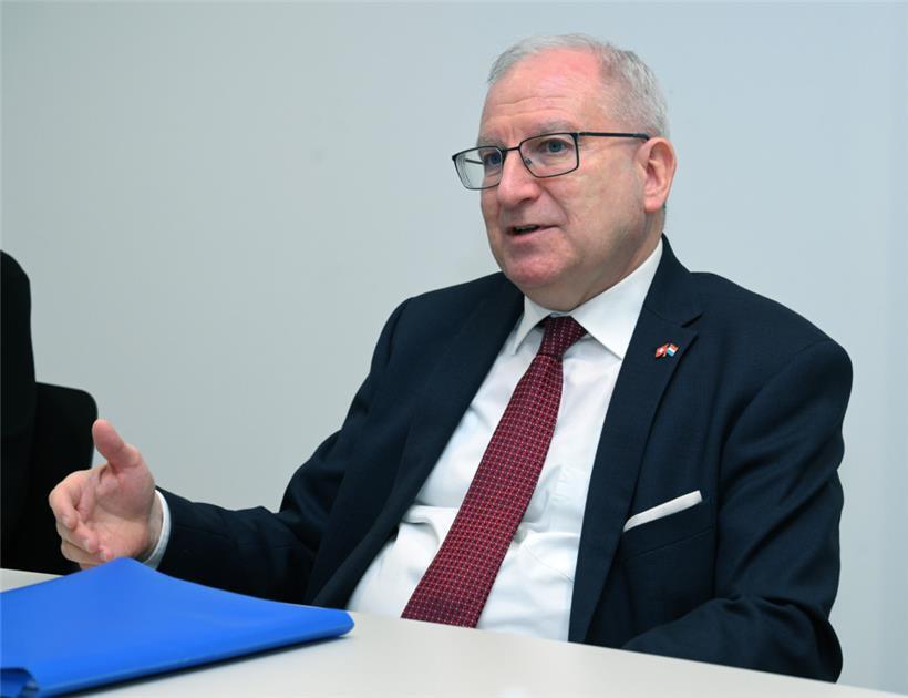 Benno Laggner unterstreicht im Interview, wie wichtig ein solides Verhältnis zur EU für sein Land ist
