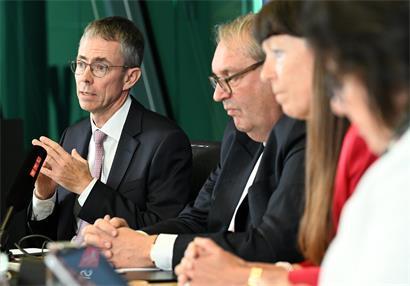 Benoît Elvinger (l.) neben Camille Fohl