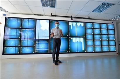 Benoît Otjacques präsentiert das „Cross-Funktional Dashboard“
