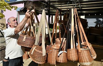 Bereit für die Jubiläumsauflage: der Korbflechter vom Hochwald

