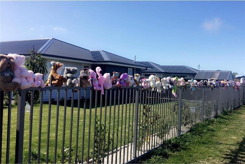 Bereit zur Jagd: In Neuseeland werden Teddybären und Stofftiere mehr oder weniger versteckt, um den Kindern die Langeweile zu vertreiben.
