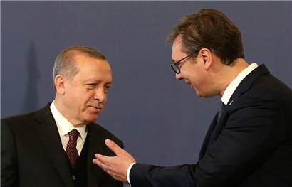 Bereits seit Jahren unterhalten Recep Tayyip Erdogan und der serbische Präsident Aleksandar Vucic enge freundschaftliche Beziehungen 
