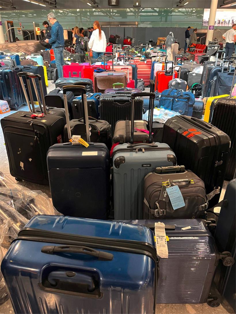 Bereits seit Wochen bekommen die Verantwortlichen des Großflughafens Heathrow die Abfertigung von Passagieren und deren Gepäck nicht in den Griff
