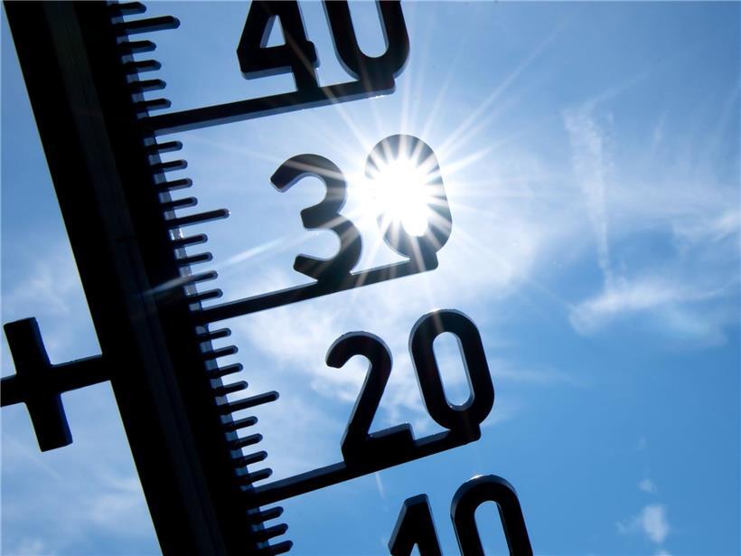 Sieben Todesfälle in Frankreich durch anhaltende extreme Hitze und Hitzewelle im Sommer