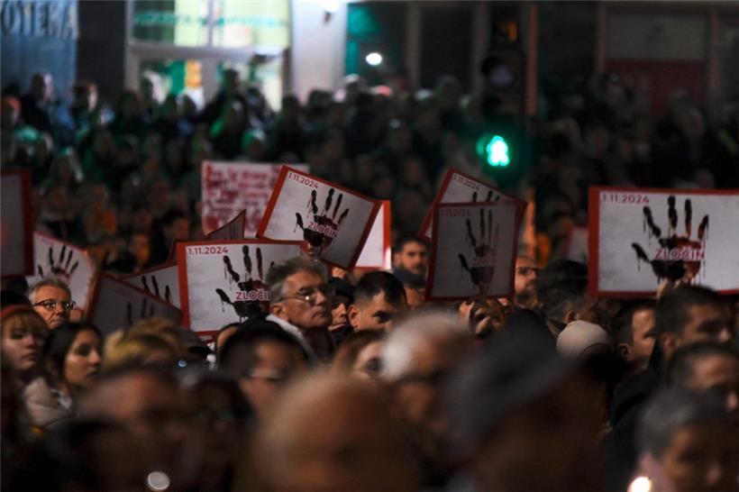Bereits vergangene Woche kam es in Novi Sad wegen des Unglücks zu Protesten
