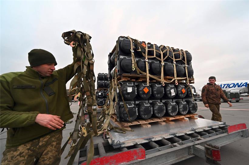 Bereits vor dem Krieg im Februar bekam die ukrainische Armee Javelin-Panzerabwehrraketen von den USA geliefert
